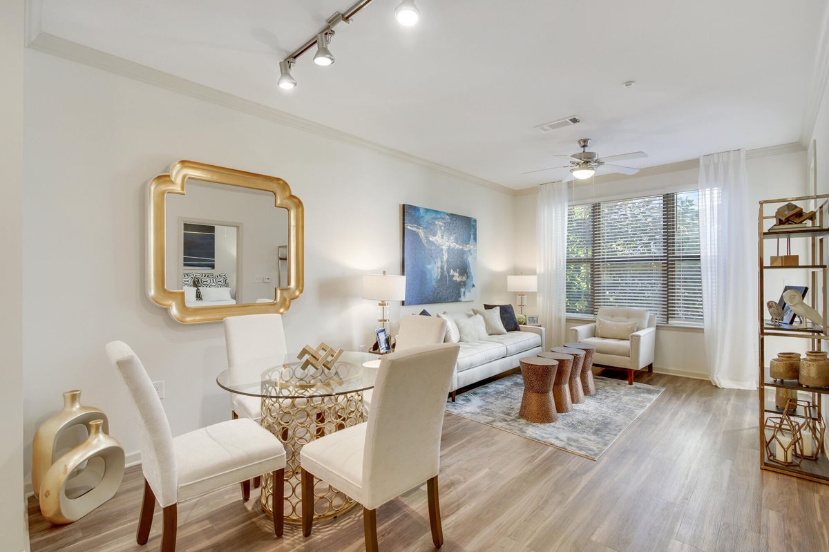 1105 Town Brookhaven Apartments